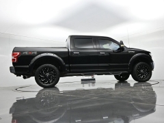 Used 2018  Ford F-150 4WD SuperCrew XLT 5 1&sol;2 w&sol;Luxury Pkg at Landmark Auto Credit Center near springfield&comma; IL