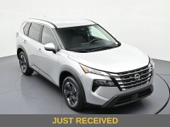 Used 2024  Nissan Rogue FWD SV at Landmark Auto Credit Center near springfield&comma; IL
