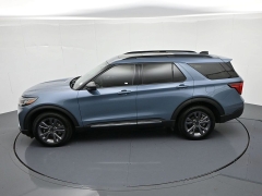 Used 2025  Ford Explorer Active 4WD at Landmark Auto Credit Center near springfield&comma; IL