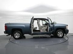 Used 2011  Chevrolet Silverado 1500 2WD Ext Cab LT at Landmark Auto Credit Center near springfield&comma; IL