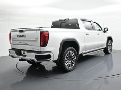 Used 2023  GMC Sierra 1500 4WD Crew Cab 147" Denali Ultimate at Landmark Auto Credit Center near springfield&comma; IL