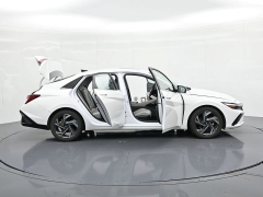 Used 2024  Hyundai Elantra Limited IVT at Landmark Auto Credit Center near springfield&comma; IL