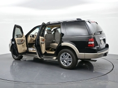 Used 2006  Ford Explorer 4d SUV 2WD Eddie Bauer V8 at Landmark Auto Credit Center near springfield&comma; IL