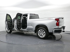 Used 2021  Chevrolet Silverado 1500 4WD Double Cab 147" Custom at Landmark Auto Credit Center near springfield&comma; IL