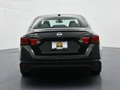 Used 2024  Nissan Altima 2&period;5 SV Sedan at Landmark Auto Credit Center near springfield&comma; IL