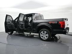 Used 2018  Ford F-150 4WD SuperCrew Platinum 5 1&sol;2 at Landmark Auto Credit Center near springfield&comma; IL