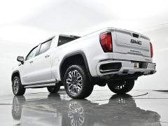 Used 2023  GMC Sierra 1500 4WD Crew Cab 147" Denali Ultimate at Landmark Auto Credit Center near springfield&comma; IL