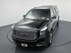Used 2016  GMC Yukon XL 4d SUV 4WD Denali at Landmark Auto Credit Center near springfield&comma; IL