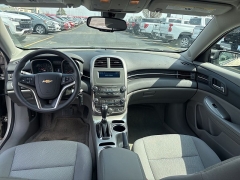 Used 2015  Chevrolet Malibu 4d Sedan LS at Landmark Auto Credit Center near springfield&comma; IL