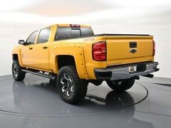 Used 2018  Chevrolet Silverado 1500 4WD Crew Cab LT at Landmark Auto Credit Center near springfield&comma; IL