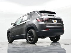 Used 2022  Jeep Compass Latitude 4x4 at Landmark Auto Credit Center near springfield&comma; IL