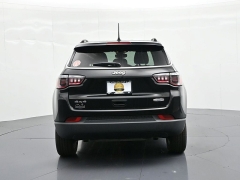 Used 2025  Jeep Compass Latitude 4x4 at Landmark Auto Credit Center near springfield&comma; IL