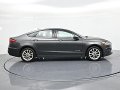 Used 2019  Ford Fusion Hybrid 4d Sedan FWD SE at Landmark Auto Credit Center near springfield&comma; IL