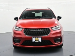 Used 2025  Chrysler Pacifica Limited FWD at Landmark Auto Credit Center near springfield&comma; IL