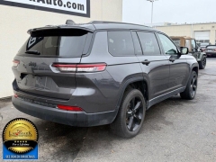 Used 2023  Jeep Grand Cherokee L Altitude 4x4 at Landmark Auto Credit Center near springfield&comma; IL
