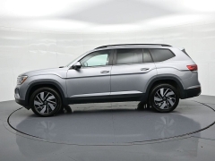 Used 2026  Volkswagen Atlas 2&period;0T SE w&sol;Technology FWD at Landmark Auto Credit Center near springfield&comma; IL