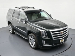 Used 2016  Cadillac Escalade 4d SUV 4WD Luxury at Landmark Auto Credit Center near springfield&comma; IL