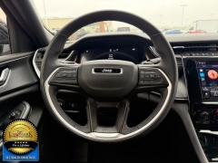 Used 2023  Jeep Grand Cherokee L Altitude 4x4 at Landmark Auto Credit Center near springfield&comma; IL