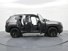 Used 2022  Jeep Compass Latitude 4x4 at Landmark Auto Credit Center near springfield&comma; IL