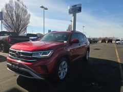  2022 Volkswagen Atlas 2&period;0T SE w&sol;Technology FWD at Landmark Auto Credit Center near springfield&comma; IL
