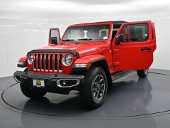 Used 2020  Jeep Gladiator Overland 4x4 at Landmark Auto Credit Center near springfield&comma; IL