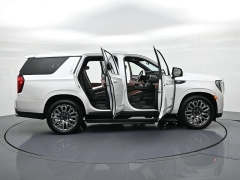 Used 2024  GMC Yukon 4WD 4dr Denali Ultimate at Landmark Auto Credit Center near springfield&comma; IL