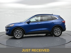 Used 2022  Ford Escape Titanium AWD at Landmark Auto Credit Center near springfield&comma; IL