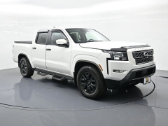 Used 2022  Nissan Frontier Crew Cab 4x4 SV Auto at Landmark Auto Credit Center near springfield&comma; IL