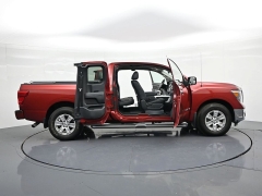 Used 2019  Nissan Titan 4x2 King Cab SV at Landmark Auto Credit Center near springfield&comma; IL