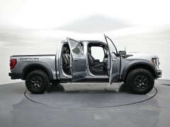 Used 2022  Ford F-150 4WD Raptor SuperCrew 5&period;5' Box at Landmark Auto Credit Center near springfield&comma; IL