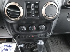 Used 2017  Jeep Wrangler Unlimited 75th Anniversary 4x4 &ast;Ltd Avail&ast; at Landmark Auto Credit Center near springfield&comma; IL