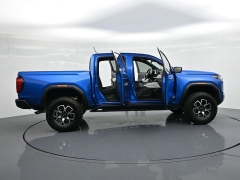 Used 2024  GMC Canyon 4WD Crew Cab AT4X at Landmark Auto Credit Center near springfield&comma; IL