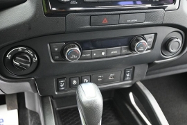 Used 2022  Nissan Frontier Crew Cab 4x4 SV Auto at Landmark Auto Credit Center near springfield&comma; IL
