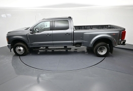 Used 2025  Ford Super Duty F-350 4WD XLT Crew Cab DRW 8' Box at Landmark Auto Credit Center near springfield&comma; IL