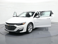 Used 2024  Chevrolet Malibu 4dr Sdn 1LT at Landmark Auto Credit Center near springfield&comma; IL