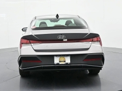 Used 2024  Hyundai Elantra SEL Convenience IVT at Landmark Auto Credit Center near springfield&comma; IL