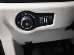 Used 2023  Chrysler Pacifica Touring L FWD at Landmark Auto Credit Center near springfield&comma; IL