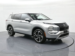 Used 2024  Mitsubishi Outlander SE FWD at Landmark Auto Credit Center near springfield&comma; IL