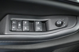 Used 2023  Jeep Grand Cherokee L Altitude 4x4 at Landmark Auto Credit Center near springfield&comma; IL
