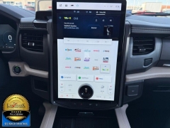 Used 2022  Ford Expedition Platinum 4x4 at Landmark Auto Credit Center near springfield&comma; IL