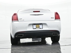 Used 2022  Chrysler 300 Touring L AWD at Landmark Auto Credit Center near springfield&comma; IL