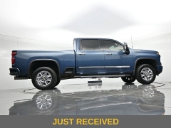 Used 2024  Chevrolet Silverado 3500HD 4WD Crew Cab 159" High Country Dsl at Landmark Auto Credit Center near springfield&comma; IL