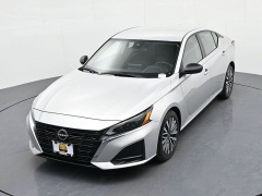 Used 2024  Nissan Altima 2&period;5 SV Sedan at Landmark Auto Credit Center near springfield&comma; IL