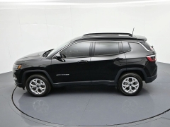 Used 2025  Jeep Compass Latitude 4x4 at Landmark Auto Credit Center near springfield&comma; IL