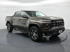 Used 2024  GMC Canyon 4WD Crew Cab AT4 at Landmark Auto Credit Center near springfield&comma; IL