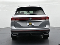 Used 2026  Volkswagen Atlas 2&period;0T SE w&sol;Technology FWD at Landmark Auto Credit Center near springfield&comma; IL
