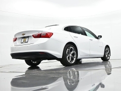 Used 2024  Chevrolet Malibu 4dr Sdn 1LT at Landmark Auto Credit Center near springfield&comma; IL
