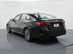 Used 2024  Nissan Altima 2&period;5 SV Sedan at Landmark Auto Credit Center near springfield&comma; IL