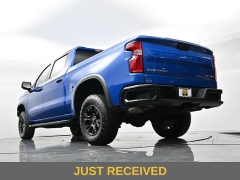 Used 2022  Chevrolet Silverado 1500 4WD Crew Cab 147" ZR2 at Landmark Auto Credit Center near springfield&comma; IL