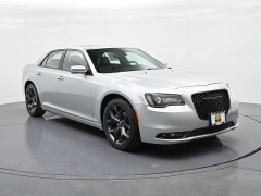 Used 2023  Chrysler 300 300S RWD at Landmark Auto Credit Center near springfield&comma; IL